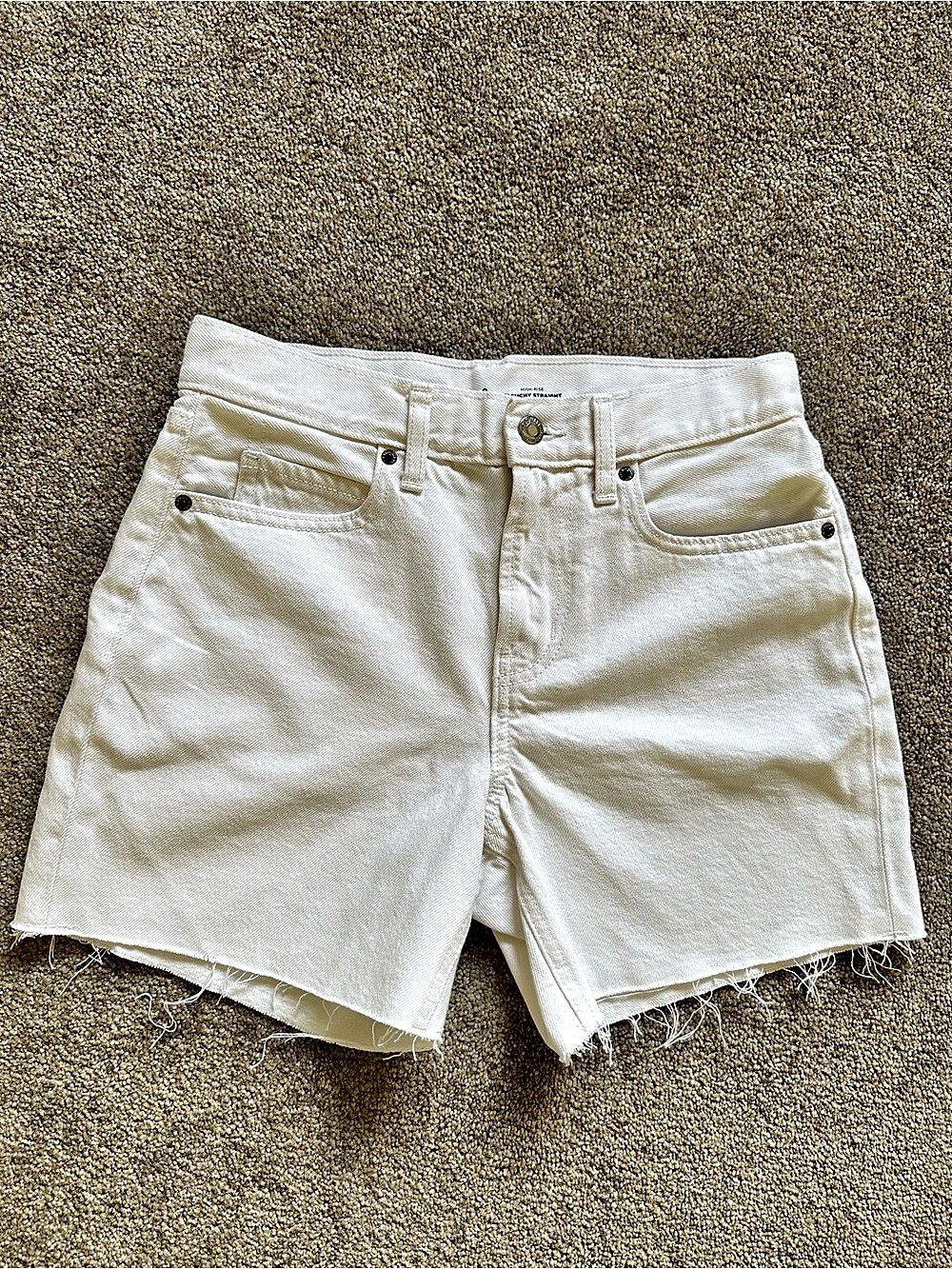 Old Navy High-Rise Slouchy Straight Denim Shorts in White Size 0